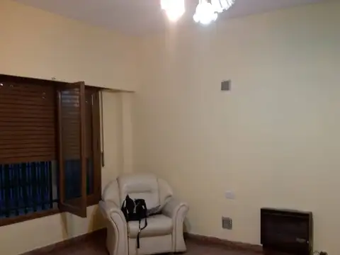 Depto Tipo Casa en Alquiler de 2 dormitorios