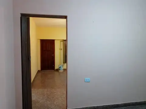 Depto Tipo Casa en Alquiler 52 años