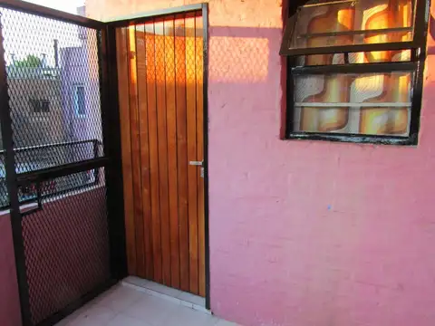 ALQUILER DE DEPARTAMENTO CENTRICO
