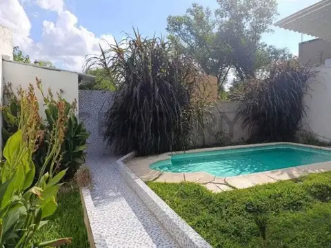 VENTA Casa En Venta En Tortuguitas | Gran Galería Con Parrilla, Pileta Y Hogar A Leña | Barrio El Ri