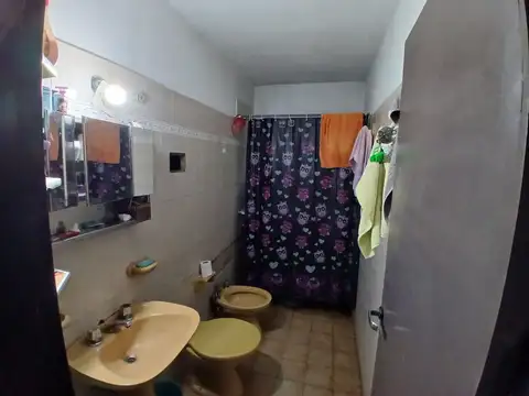 CASA EN VENTA BARRIO 1 DE MAYO