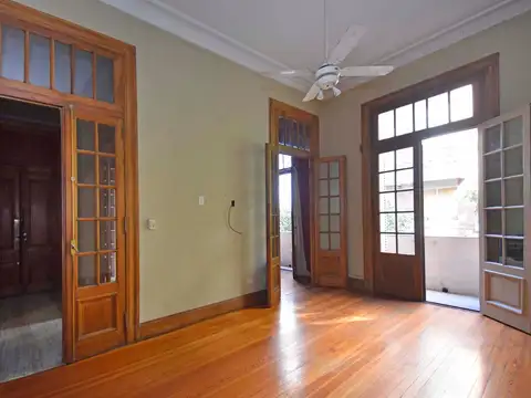 Departamento en Venta en Balvanera, USD 148.000