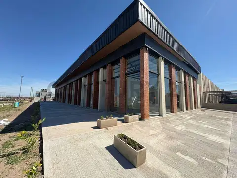 Publica Mza 43 Lote 8 1300, Piso 0
