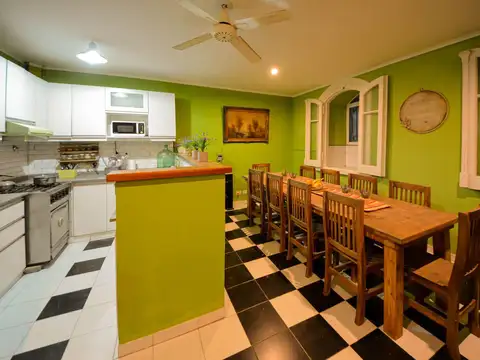Depto Tipo Casa 7 ambientes con 5 baños