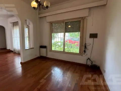 Depto Tipo Casa en Venta en Castelar Norte, USD 125.000