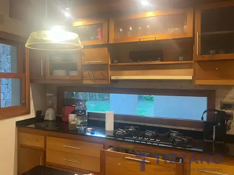 Casa en venta en Abril Club de Campo