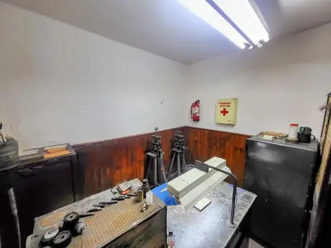 Local en Venta 48 años