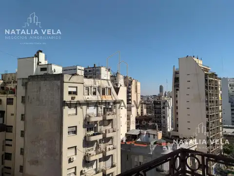 Departamento muy luminoso 4 ambientes - En refacción - Edificio histórico - Zona Facultades