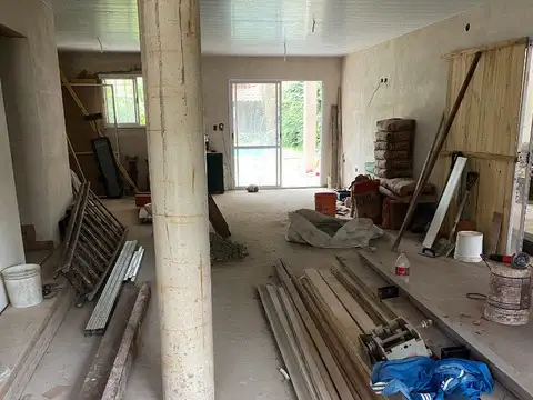 Casa en Venta en El Palomar, USD 195.000