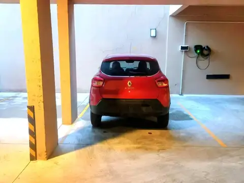 Cochera en Venta en Parque Chas, CABA
