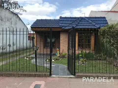 Casa en venta - Castelar Sur - Casacuberta al 3200