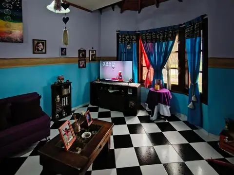 Casa 3 ambientes con 1 baño