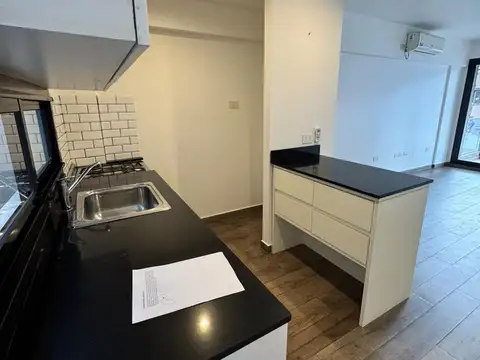 Departamento en Alquiler con 1 cocheras