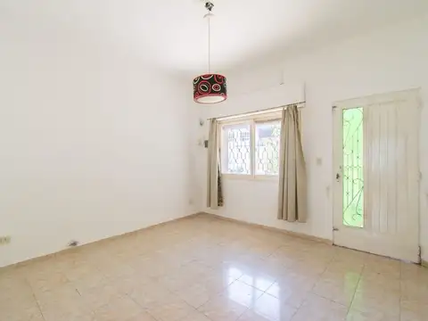 Depto Tipo Casa en Venta en Moron, USD 43.500