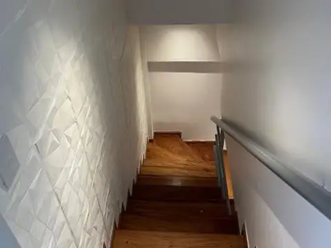 Casa 6 ambientes con 2 baños