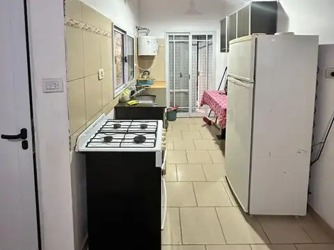 Casa c/ 2 viviendas en Barrio Blanc-Artalaz