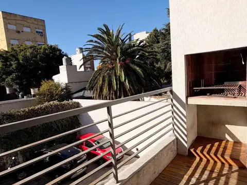Venta 2 Amb Duplex Balcon c/Parrilla en San Martin PBA