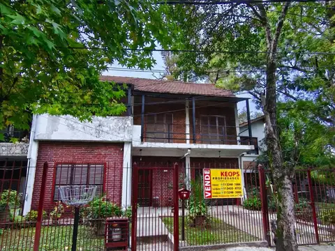 Se VENDE CASA en lote propio 4 ambientes Parque Suhr Horeis