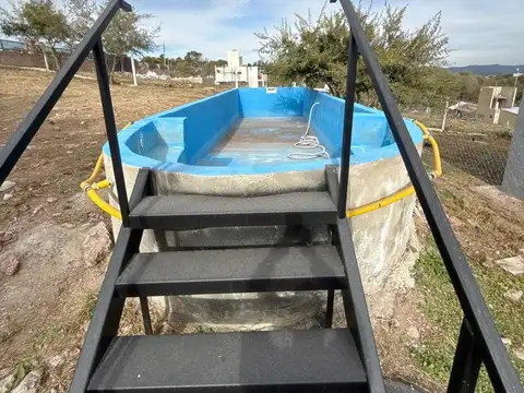 Venta Casa De 2 Dormitorios Y Piscina Con Vista A Las Sierras – Villa Santa Cruz Del Lago