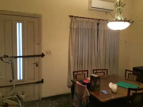 Depto Tipo Casa 4 ambientes con 2 baños