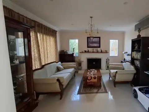 Casa en Venta en San Elíseo Golf & Country Club, USD 370.000
