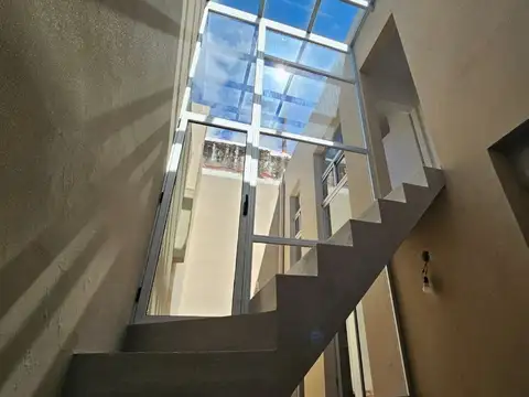 VENTA PH DEPARTAMENTO TIPO CASA BARRIO DE ALMAGRO