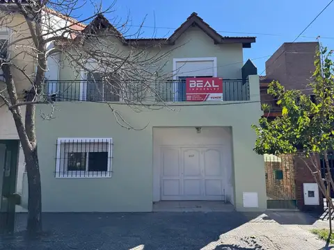 Hipólito Yrigoyen 657