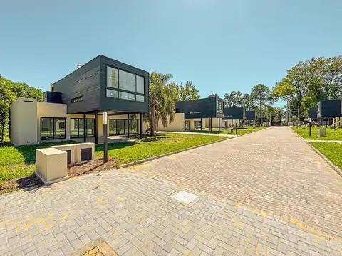 Casa 2 Hab con jardín , Catamarca 1140 - Funes.