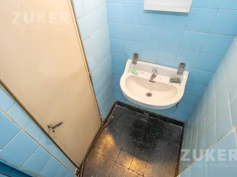 Av. Juan B Justo  al 3200