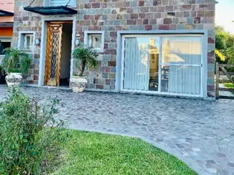 Casa  Venta En Altos De Hudson II