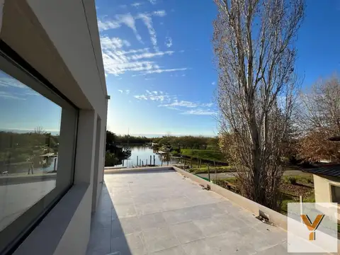 Casa en venta - 4 Dormitorios 3 Baños - 1.177Mts2- Tigre