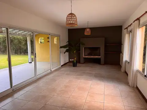 Casa en Alquiler de 3 dormitorios