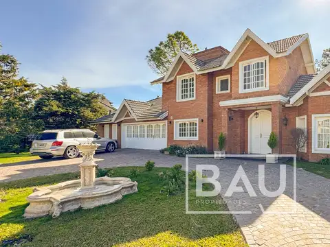 Casa Chalet  en Venta en San Diego, Francisco Álvarez, Moreno