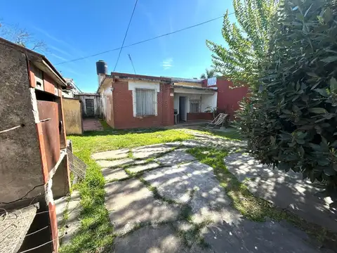 Casa en Venta en Burzaco, USD 79.000