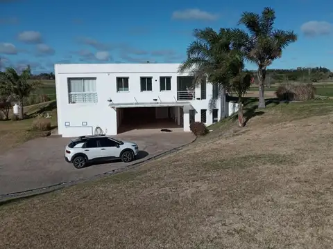 VENTA CAMPO 3 HS CON CASA DE CATEGORIA-BARADERO