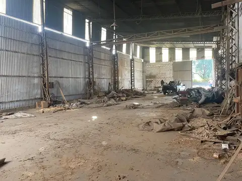 Galpon en Venta en Guiñazu Sud, USD 370.000