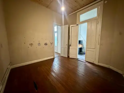Depto Tipo Casa en Venta de 6 ambientes