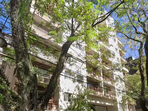 Alquiler departamento de 3 ambientes con cochera en San Isidro