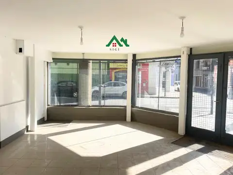 Local en venta en esquina con gran exposición comercial – Centro de Córdoba
