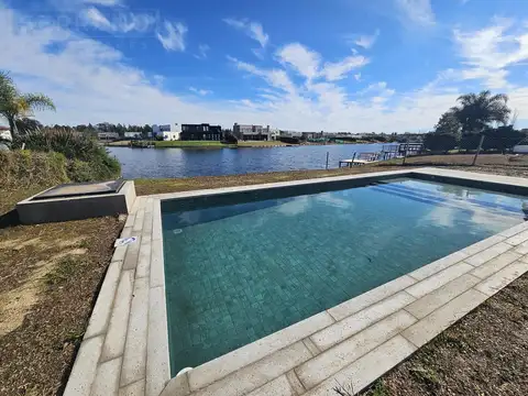 Venta casa 7 ambientes al agua en San Matias, Escobar