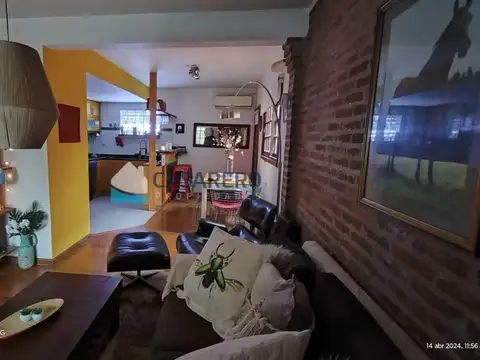 Carlos Pellegrini 200