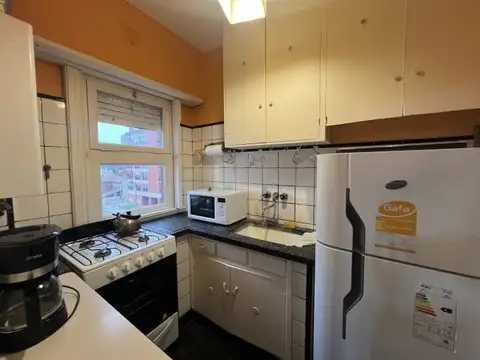 Alquiler 12 meses 1 ambiente  en Miramar. Edificio Costa Azul