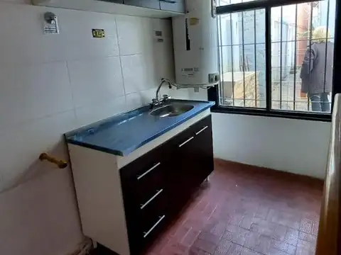 Depto Tipo Casa en Venta de 2 ambientes