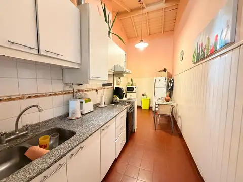 Casa 4 ambientes con 1 baño