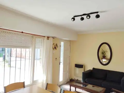Depto Tipo Casa en Venta de 4 ambientes