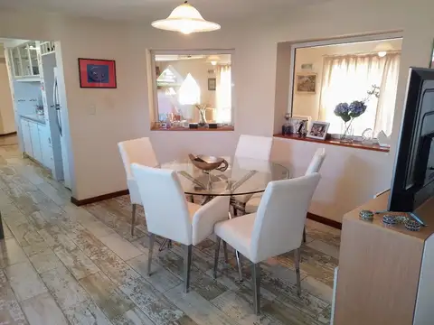 ESPECTACULAR PROPIEDAD SOBRE GOLF