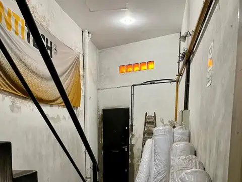 Galpon en Venta en Gerli, USD 350.000