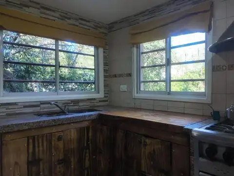 Casa 2 ambientes con 1 baño