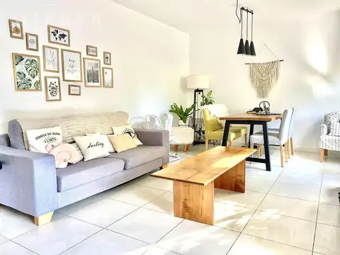 Departamento en Venta con 1 cocheras