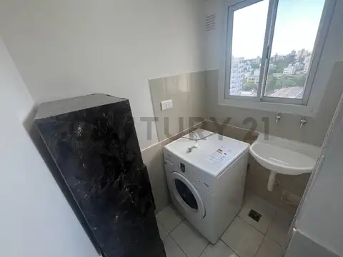 DEPARTAMENTO EN VENTA DE 1 DORMITORIO CON COCHERA Y BAULERA -  LA PLATA